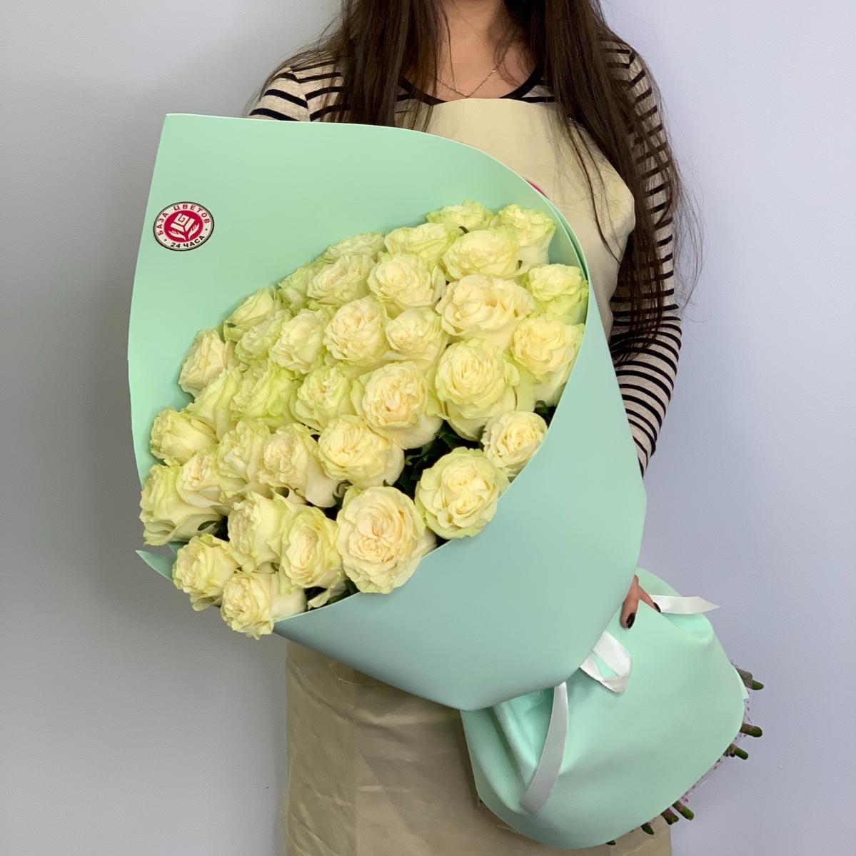 Букет из белых эквадорских роз (40 см) 