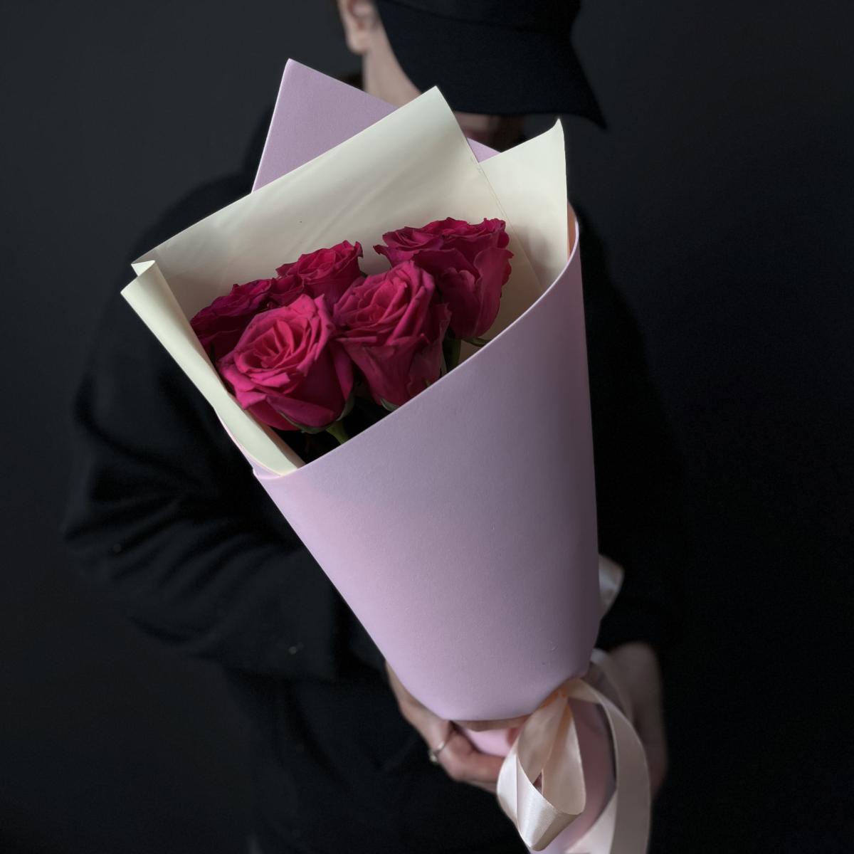 Букеты из розовых роз 40 см (Эквадор) код: 4336ebr